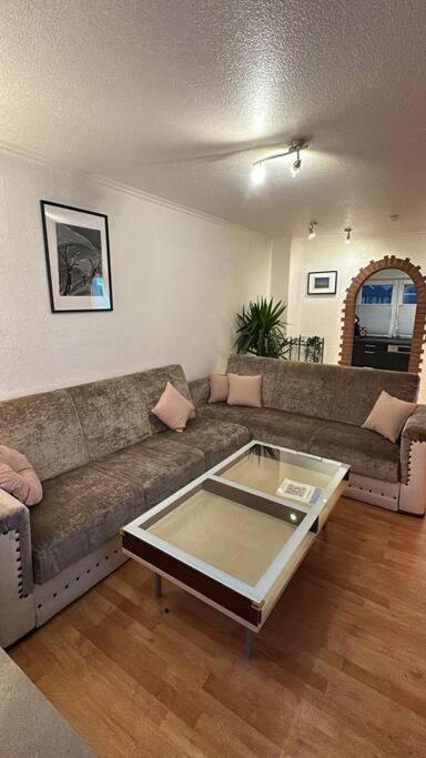 Top 3 Zimmer Appartment Bei Der Schalke Arena, Sport Und Natur Naehe Dortmund Essen Duesseldorf Oberhausen Gelsenkirchen Dış mekan fotoğraf